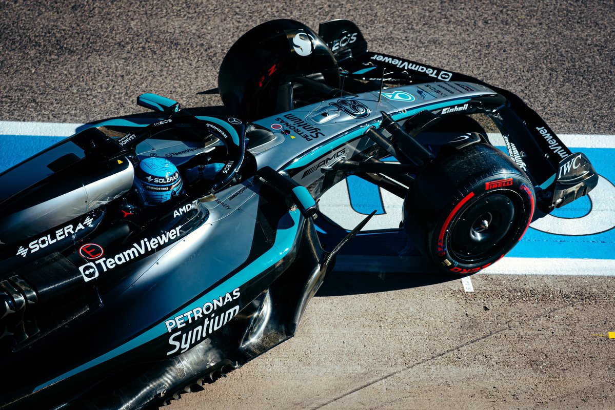 MercedesAMGF1's tweet image. Rolling out for the Imola grid ๐ช