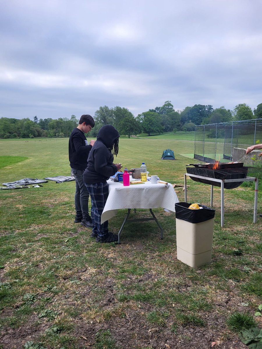 8thReigate's tweet image. The 8th Reigate leadership camp for Scouts saw a camp largely conducted and led by older Scouts. Teamwork and leadership skills were to the fore - they had an amazing time in a phenomenal location: Gatton Park! @RAACoCurriculum @RAASchoolGatton @surreyscouts @ReigateScouts