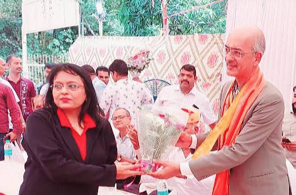 *महाराणा प्रताप के वंशज* 
 महाराणा श्री विश्वराज सिंह जी मेवाड़ (  नाथद्वारा विधायक ) को जन्मदिन की हार्दिक बधाई एवं शुभकामनाएं।