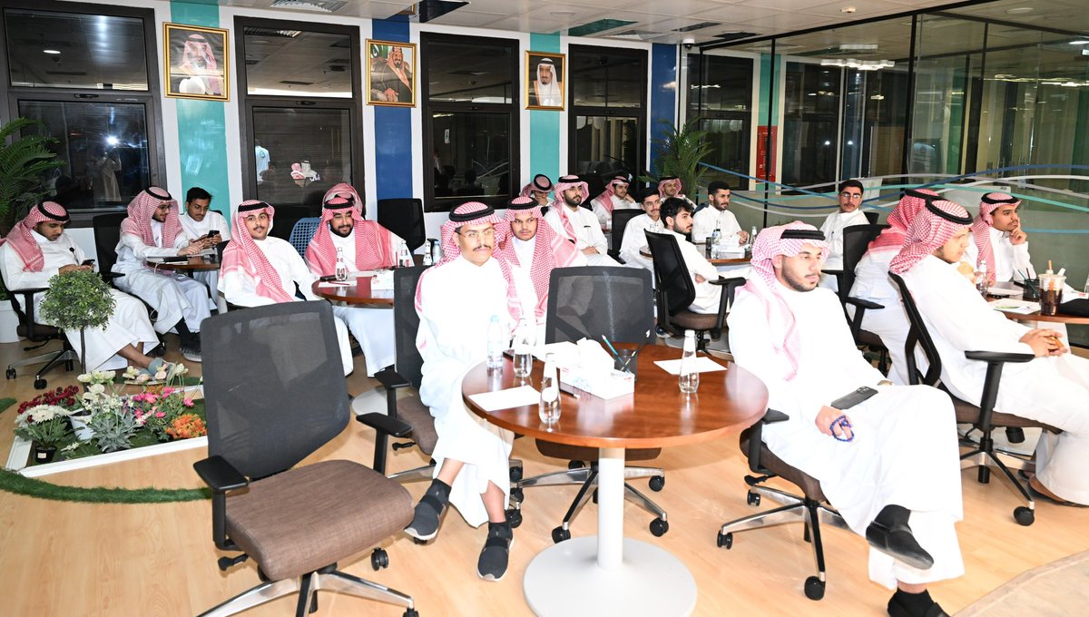 IMSIU_edu_sa's tweet photo. مركز الابتكار وريادة الأعمال بالتعاون مع الإدارة العامة للتعاون والتواصل الدولي بـ #جامعة_الإمام ينظّم اليوم الأحد 18/ 5/ 2025 محاضرة حول استراتيجيات بناء العلامة التجارية.
https://t.co/ZoTVjIvvNI https://t.co/vjqZbOMctA