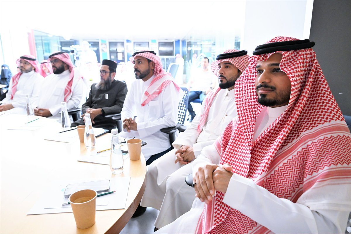 IMSIU_edu_sa's tweet photo. مركز الابتكار وريادة الأعمال بالتعاون مع الإدارة العامة للتعاون والتواصل الدولي بـ #جامعة_الإمام ينظّم اليوم الأحد 18/ 5/ 2025 محاضرة حول استراتيجيات بناء العلامة التجارية.
https://t.co/ZoTVjIvvNI https://t.co/vjqZbOMctA