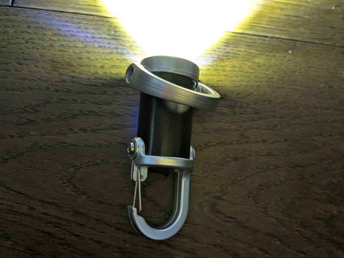 hocchan1217's tweet image. 好奇心の塊なので…
最近、SNSの広告によく出てくるコレ、購入してみた✌️😁
スゲー光量💥✨
#keychainlight