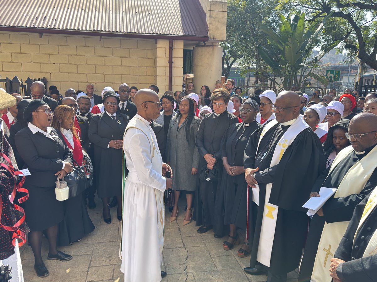 nasiphim's tweet photo. Good afternoon Tshwane. This morning, we joined the Sunnyside Methodist  Church for prayer and celebration. This Church was founded in 1905, and today its congregation celebrates its 120 years of existence. I am grateful for the invite from Rev Moeletsi Sebolai and his congregation. Churches are places of refuge, prayer and guidance for many of us. Happy Sunday! @CityTshwane