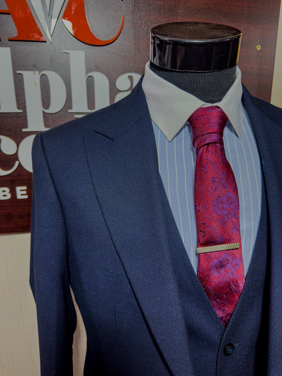 Alpha_code18's tweet image. Suit of the day