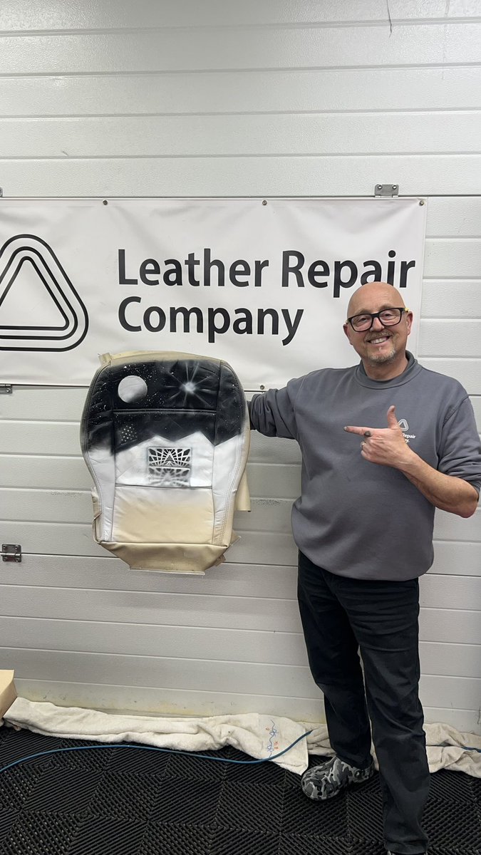 leatherrepairuk's tweet photo. Professional, profitable, and planet-friendly. That’s our franchise in three words. Are you ready to make your next business move? https://t.co/LM9L4FU2yy
#GreenBusiness #EntrepreneurLife https://t.co/oFymVeaykx