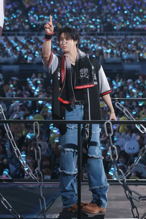 띵빵하고 바보같애요