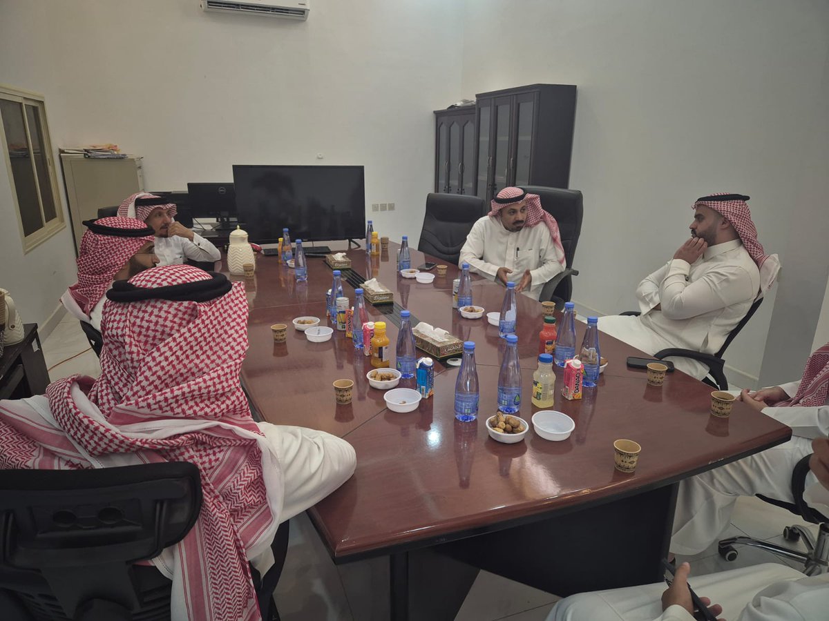 habcmp's tweet photo. تم خلال هذا اليوم زيارة  الجمعية التعاونية من قبل وفد أدارة الجمعيات من وزاراة الموارد البشرية تم أطلاعهم على منجزات الجمعية وحتياجاتها
ومثمنين لهم هذي الزيارة الم��اركة https://t.co/iNWaIMFcs1