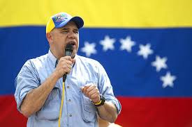 ajcaleca's tweet photo. Si yo votara en Caracas, votaría sin ninguna duda por Jesús Chúo Torrealba, @ChuoTorrealba, brillante comunicador siempre al servicio de los barrios de nuestra capital. https://t.co/kMJMbUEoDU