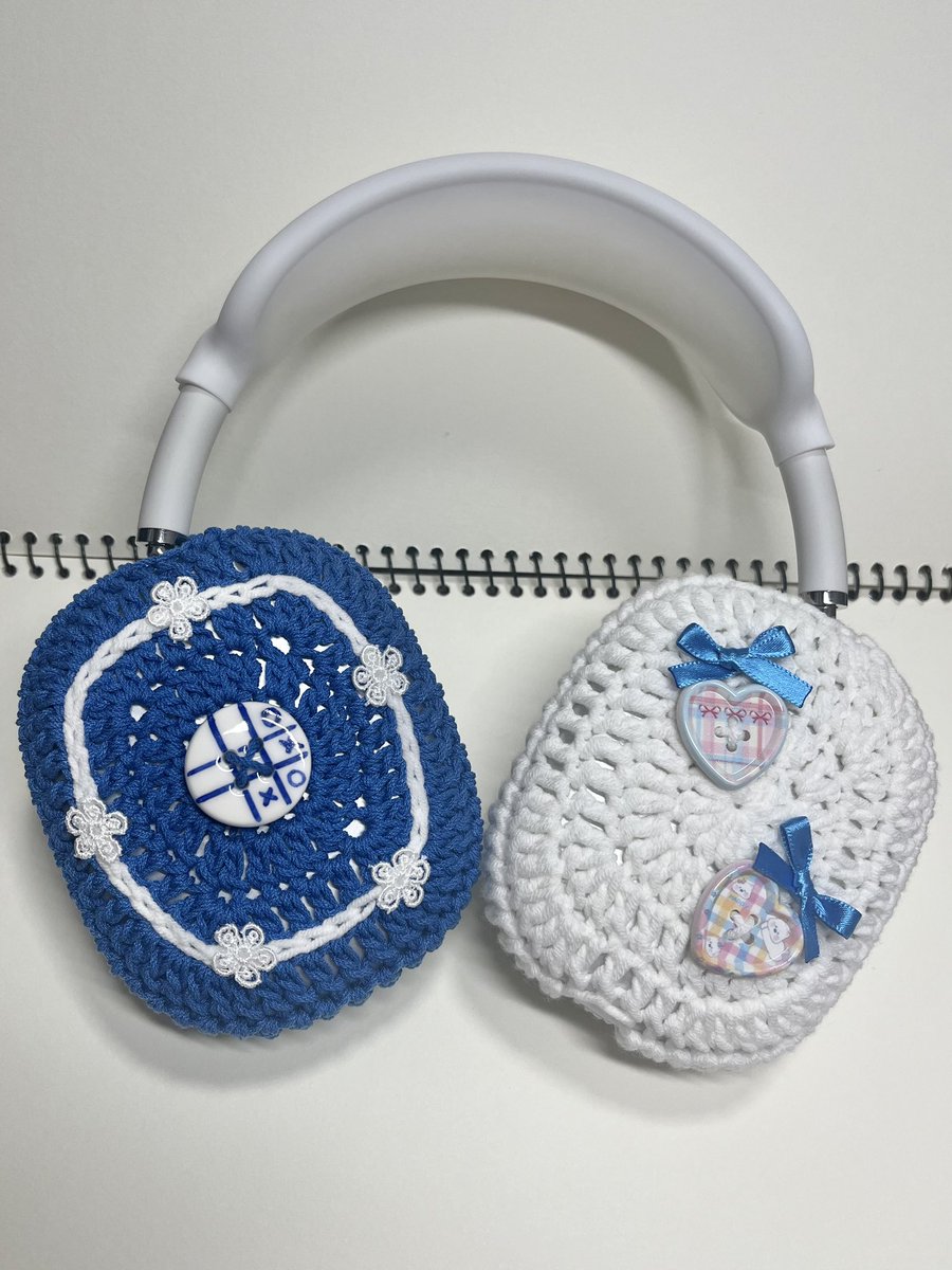 친구가 선물해준 푸림의 귀여운 도자기단추로 맥스커버를 만들었어요
너무나 마음에 쏙 드는 파랑파랑💙
<a href="/studio_purim/">스튜디오 푸림</a>