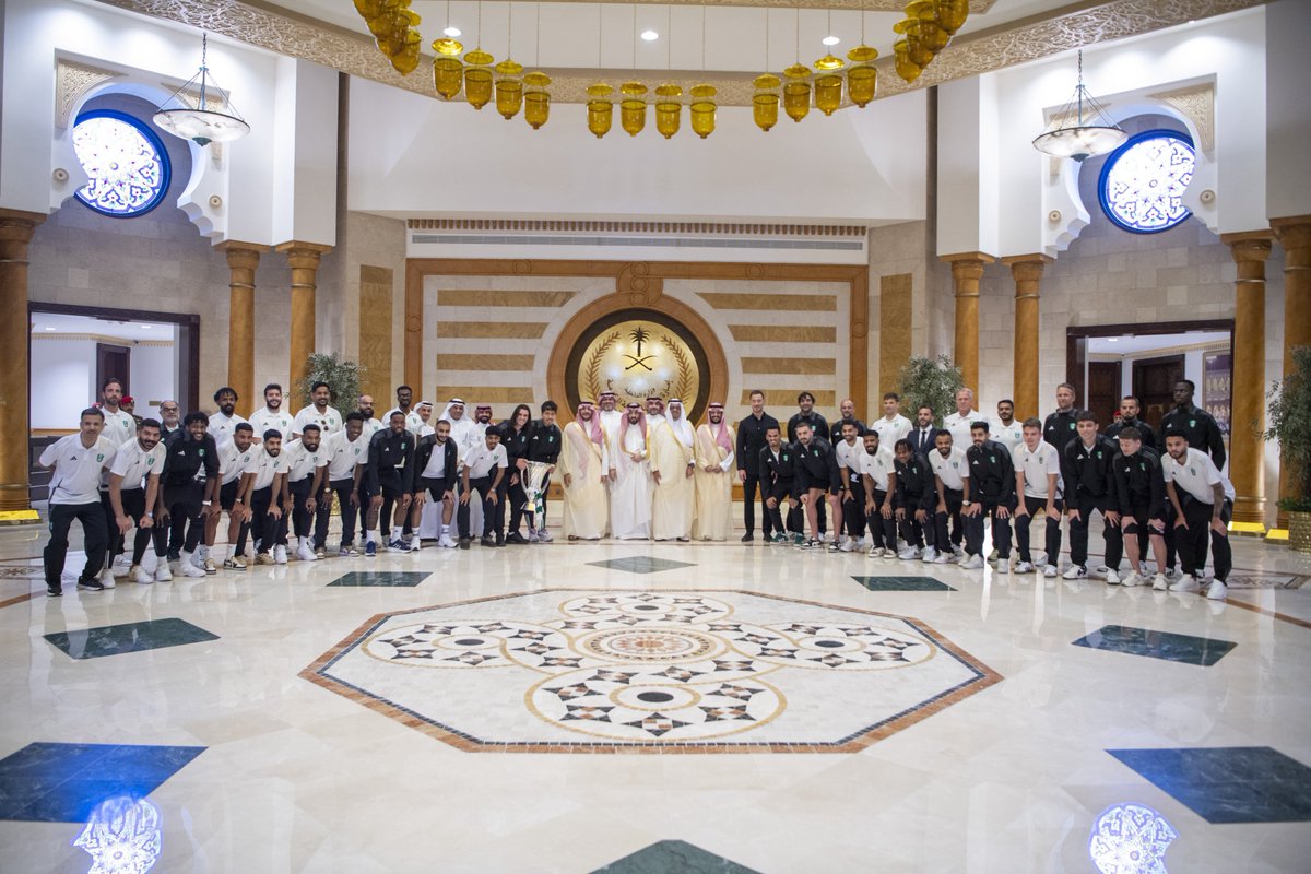 🚨 سمو نائب أمير منطقة مكة المكرمة، الأمير سعود بن مشعل بن عبدالعزيز يستقبل أبطال القارة 🏆🟢⚪️