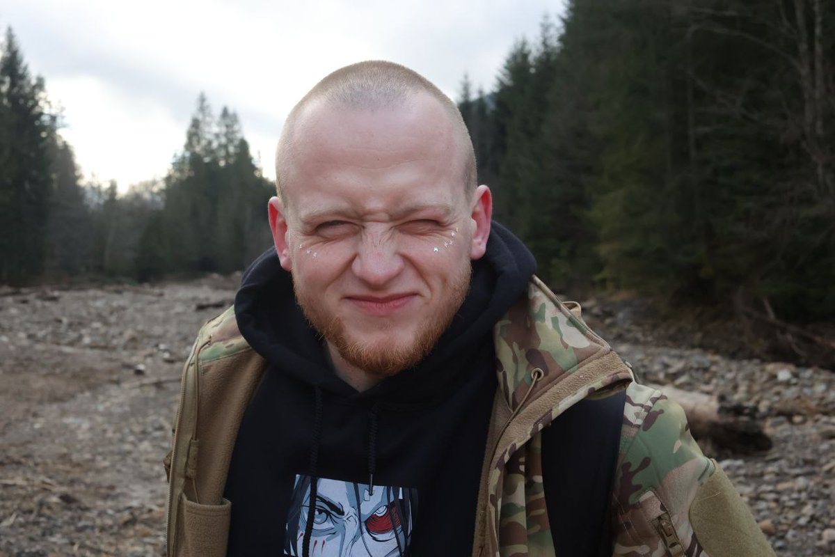 16 красавіка, ў баі, як і хацеў, загінуў Лёша Аўдзей. пазыўны "Рыжы"

беларус, пабрацім, мужчына, сын, брат, сябар

частка нашага варушняку ва Украіне. шчыры. бязмежна энэргічны. дапытлівы. яскравы. лупіў па-беларуску