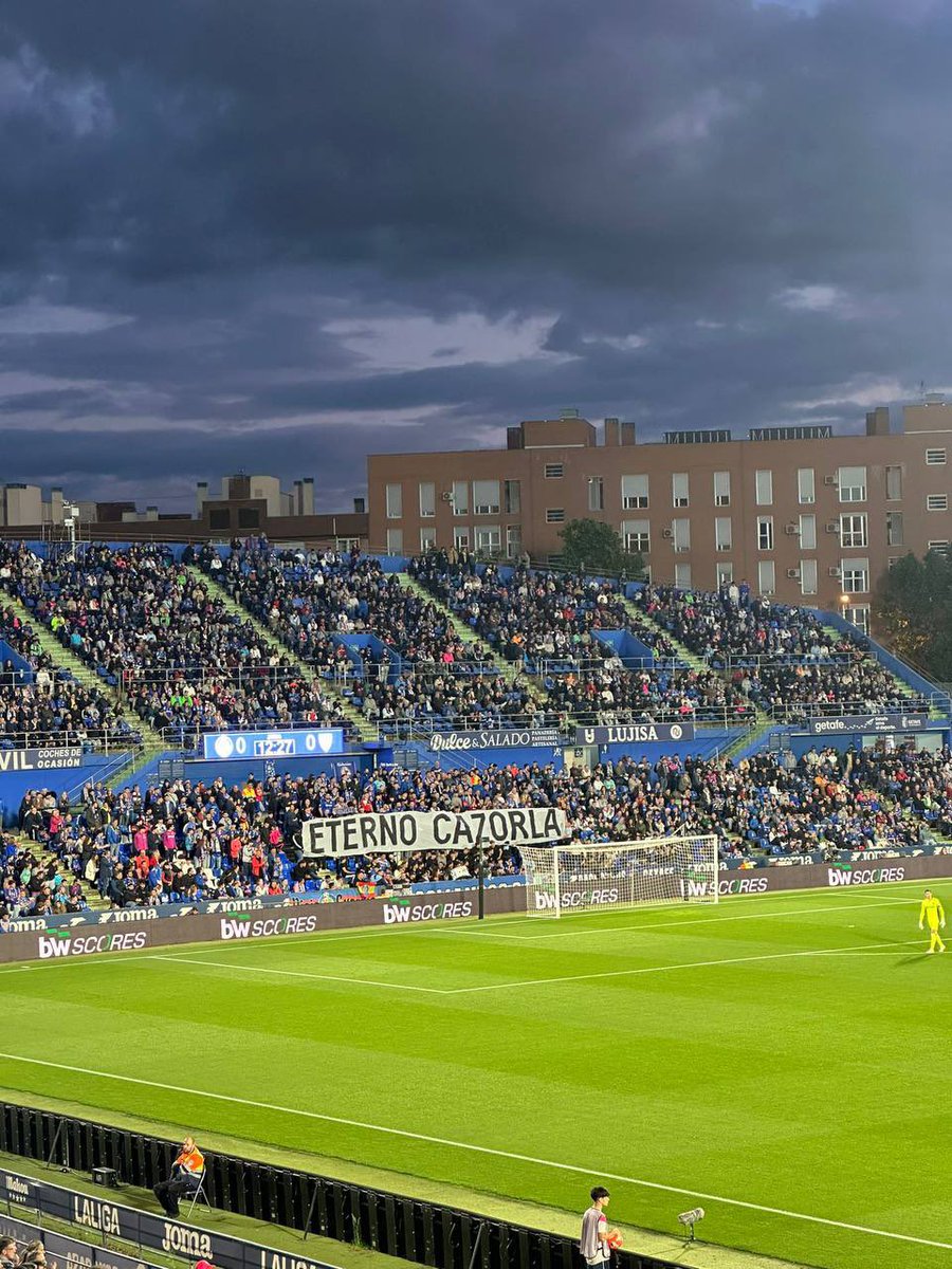 GETAFE CF - Athletic
15/05/25

Otra partido más en el que la afición estuvo muy por encima de los que “defienden” nuestro escudo.

Día especial por el homenaje a nuestro amigo Cazorla, que sigue animando a su Getafe desde el cielo.