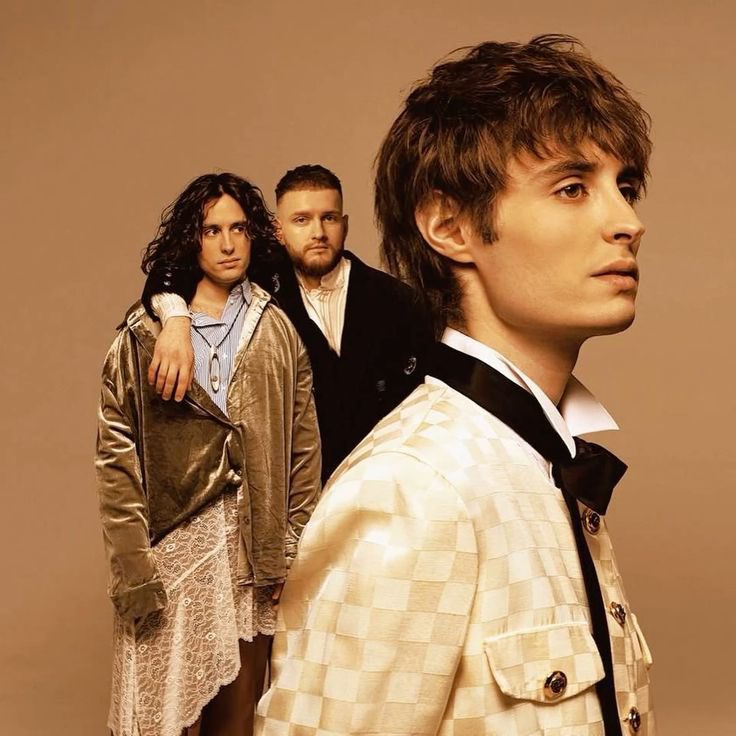 me and my silly little indie bands against the world 
#Eurovision #Eurovision2025