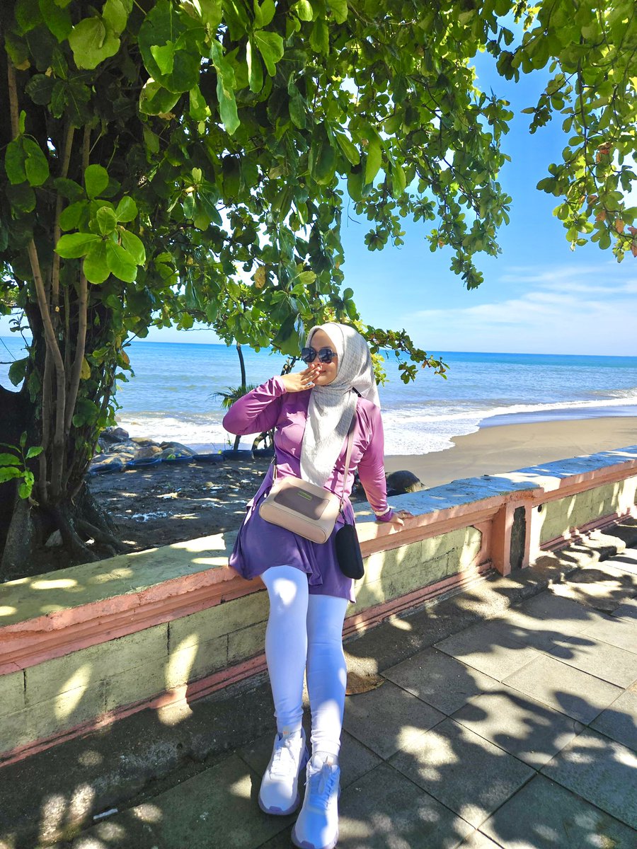 unilora_'s tweet photo. Habis jogging https://t.co/h9oiMjEWG4