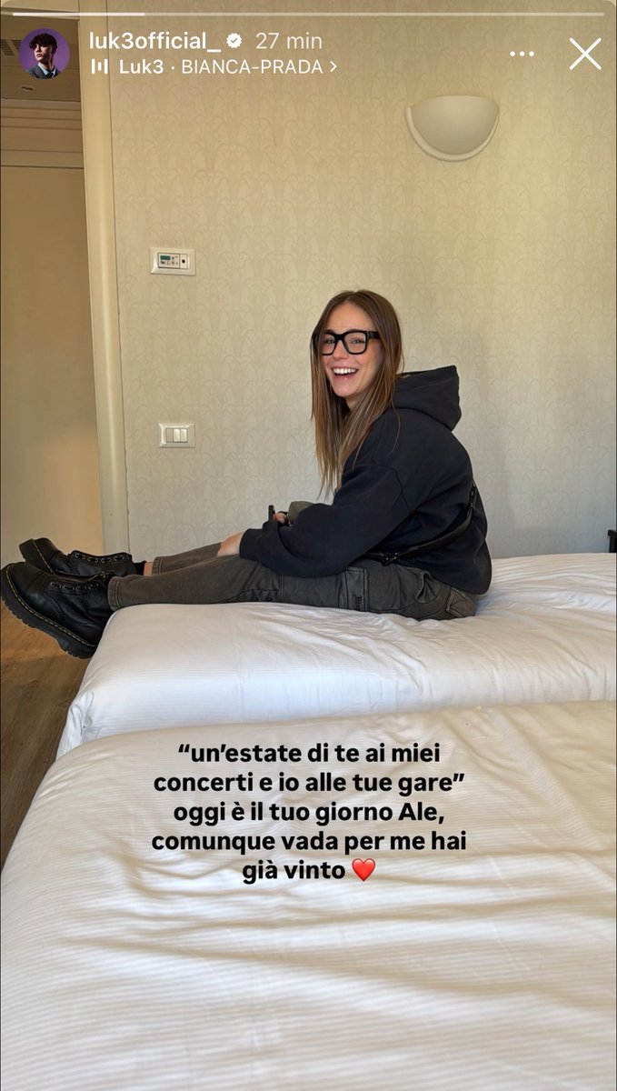 ilteamdeipali's tweet photo. penso di non stare bene, sto per crepare.
per lui lei ha già vinto, vi amo così tanto😭😭😭❤️ https://t.co/4B3VZqjpUq