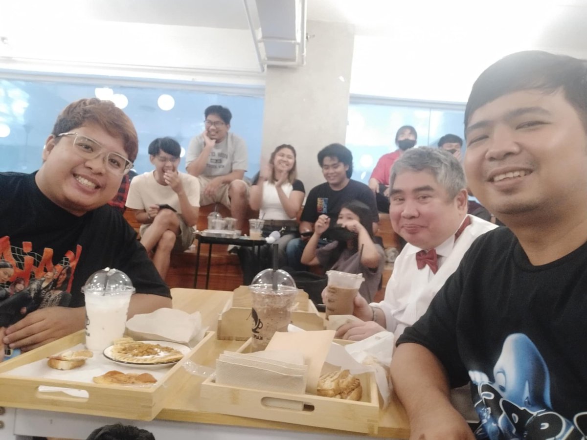 CababaJericho's tweet photo. @KAIA_AlexaPH @KAIA_Members Thank you po for hosting Alexa's Birthday Cupsleeve event, it was a first for the three of us. Advance Happy Birthday Alexa! ❤️

#ALEXARegally25 
#DragonsVictorianParty
#KAIA #KAIA_ALEX https://t.co/ePvDI3iT1Z