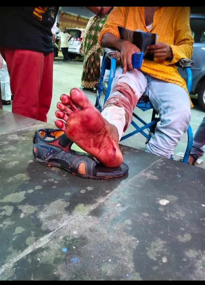 Biswajit050190's tweet photo. #SaveUntaintedTeachersWbssc2016 
Please save us🙏
@aajtak @abpanandatv @ANI @barandbench @IndiaToday @LawChakra @LiveLawIndia @MyAnandaBazar @narendramodi @rashtrapatibhvn @PMOIndia @MamataOfficial @PMOIndia @EduMinOfIndia @ttindia @TimesNow @timesofindia https://t.co/HO24JUBzdF