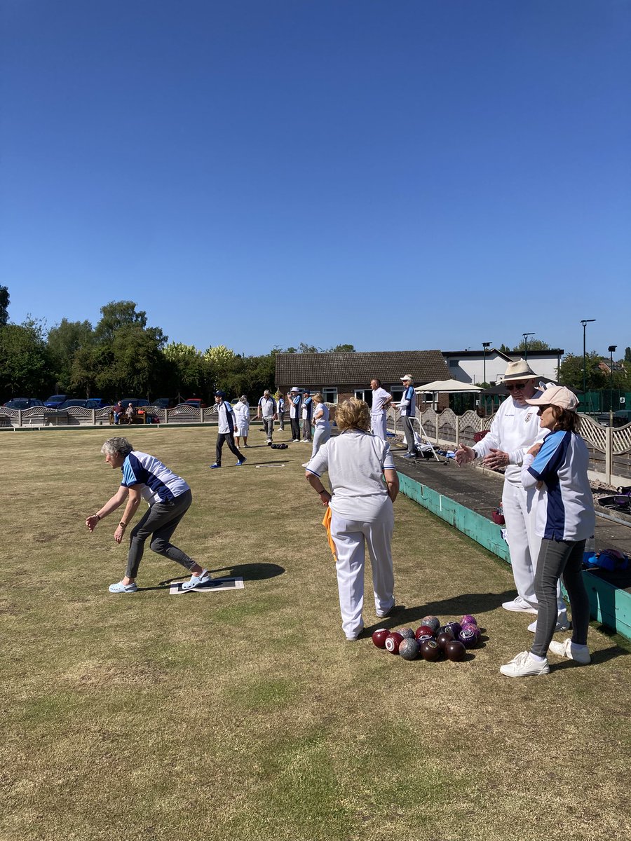 What a beautiful Saturday afternoon. Blue skies and some incredible play over the 5 rinks. Lovely to catch up with Desford Bowls Club!! #friendship #bowls
