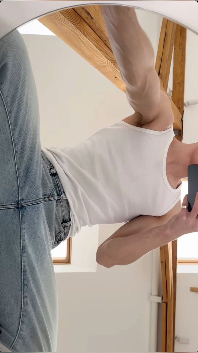 5/10 zoomer wife beater of the day