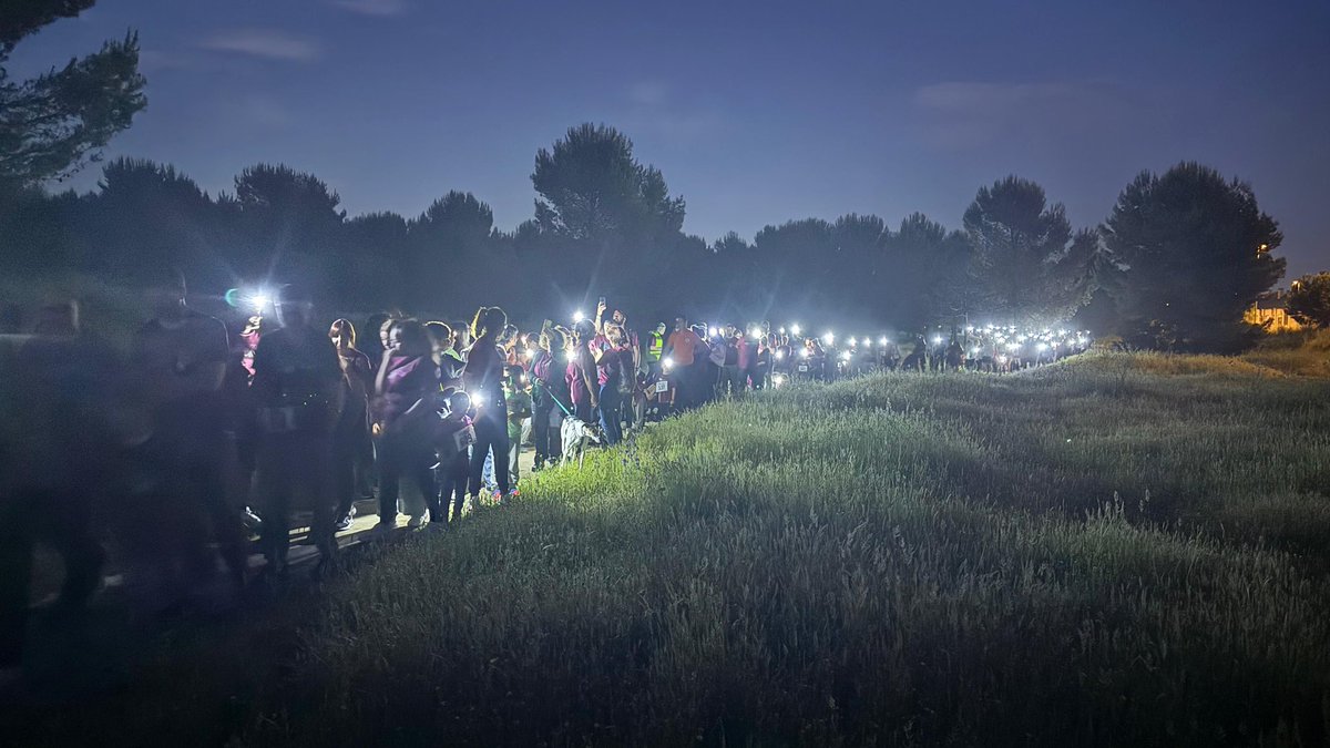 Asistimos a la Marcha Nocturna en beneficio de <a href="/ACARMAS2/">ACARMAS</a>, rodeados de muchos vecinos de Alcorcón y en especial del #EnsancheSur 🌙🚶‍♀️

Un evento con un bonito fin solidario, unido a la siempre presente colaboración de muchos comercios del municipio 🫶 pero manifiestamente