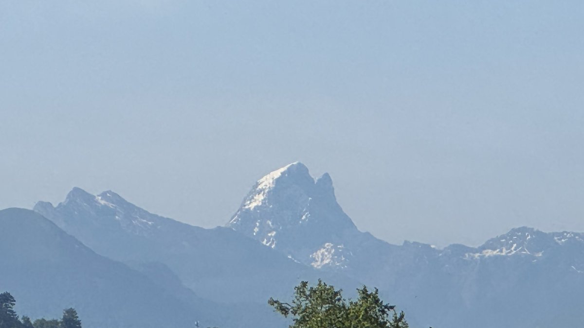 edaycard's tweet image. La journée sera belle #ossau #pyrenees