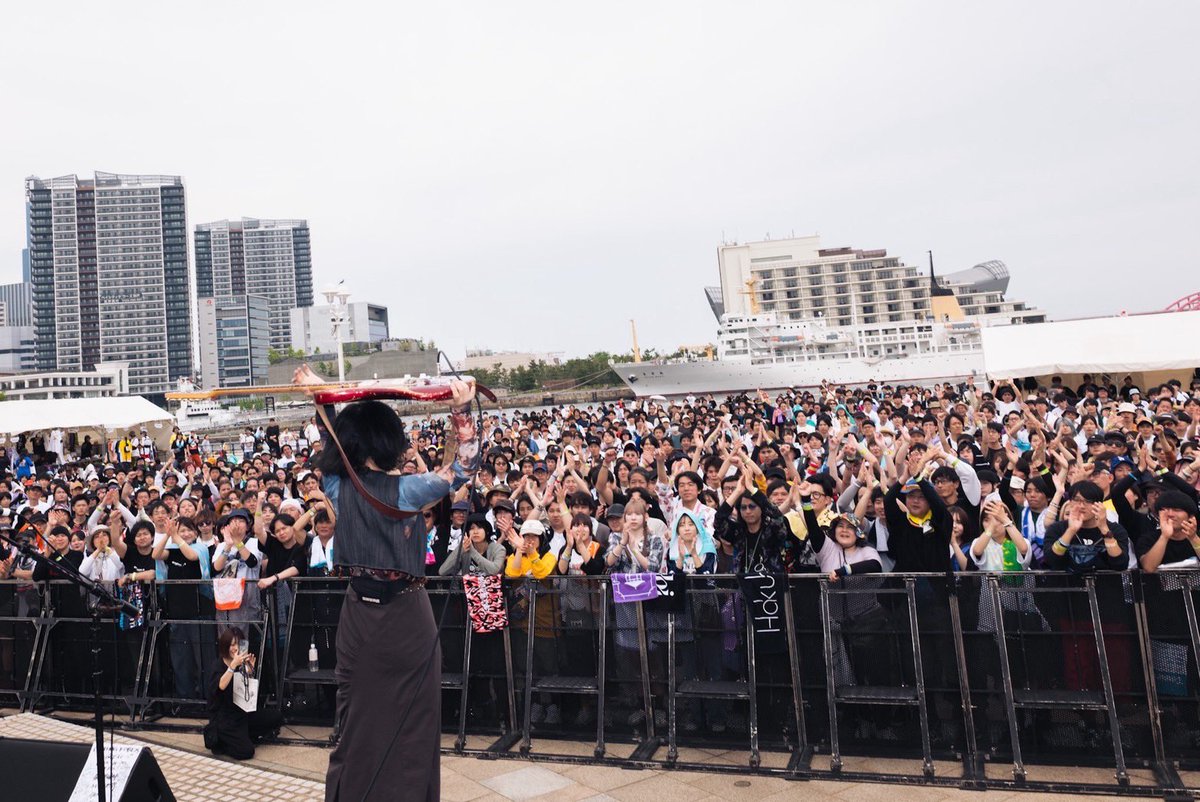 katagirihkb's tweet photo. COMING KOBE 25ありがとうございました 涙拭ってるの、ちゃんとみてました ずっと続いて欲しい 繋いで行きたい 楽しすぎてクロール酸欠なってたね

1枚目photo @sakamotonatsuki https://t.co/Lgvku4ClDr