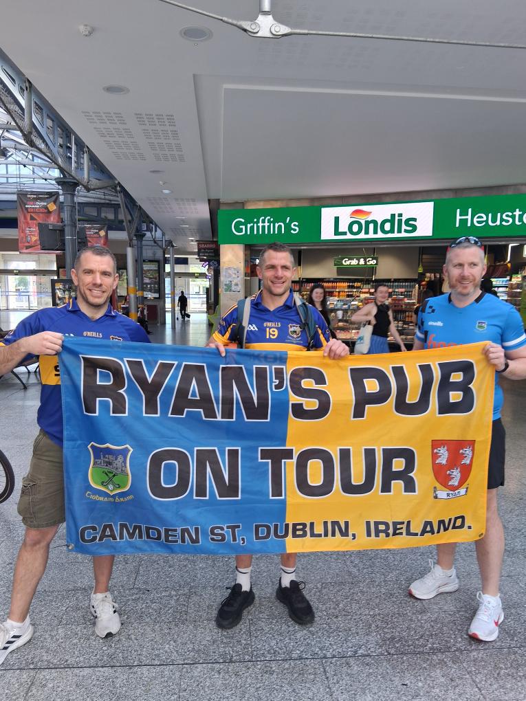 Ryan's pub Tipp ultras on tour.