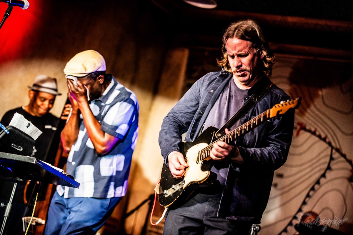 WRINKLYCLUB's tweet photo. https://t.co/I08pgnJpWY #ERROLLINTONBAND @BromleyTheatre #PHOTOGRAPHS #BluezyBluesfestivalRidderkerk #VIDEO @zamba047 #INSULT @SaNPRuk #THESOUNDBYTE #JOVIAC @InverseRecords @dead_reynolds @WE_ARE_REACTION @THISDYINGHOURUK #TRACKSOFTHEDAY @feenstrablues #REDGIANT #PODCASTOFTHEDAY https://t.co/EnvDzFOErO