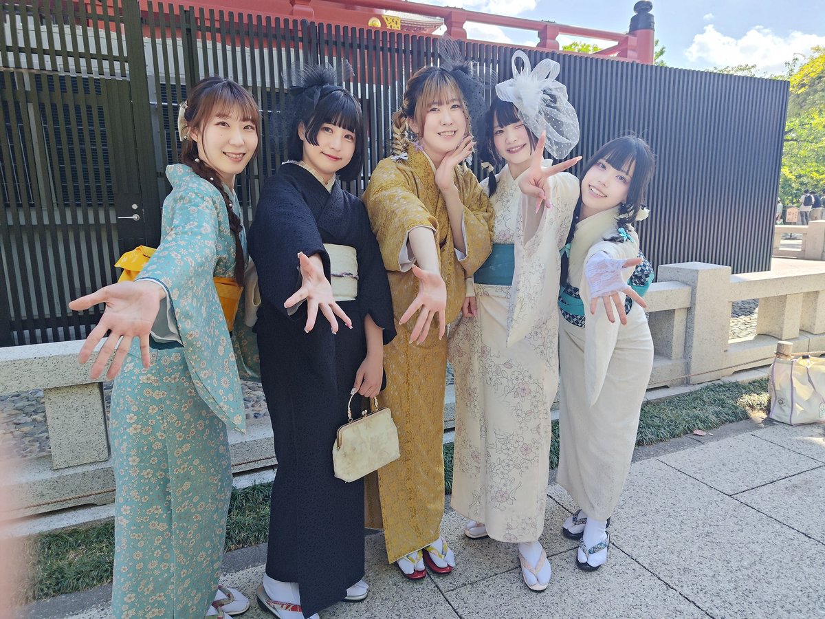 ebkdisk's tweet image. (2025年5月にちょい更新)
名前:だいちゃん
年齢:46歳
住み:埼玉県の所沢市
愛車:GSXR1000R ワゴンR
好き:スズキのバイク、西武ライオンズ、プロレス、地下アイドル
#バイク乗りとして自己紹介
#プロレスLOVE
#地下アイドル