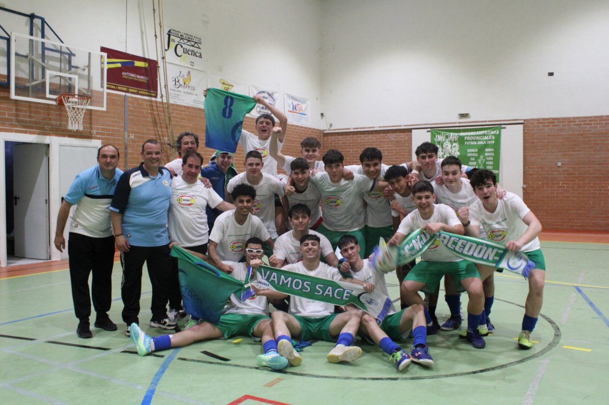 SacedonFs's tweet photo. 📢⚽🎊BUENOS DIAS FAMILIA!!!
SOMOS CAMPEONES DE CASTILLA LA MANCHA JUVENIL Y..... DE DIVISIÓN DE HONOR!!!
Un Pueblo, Una Ilusión, VamoSacedón!!!!
#123Sacedón
#VamoSace
#Cachorrosace https://t.co/1u2VXGLjPJ