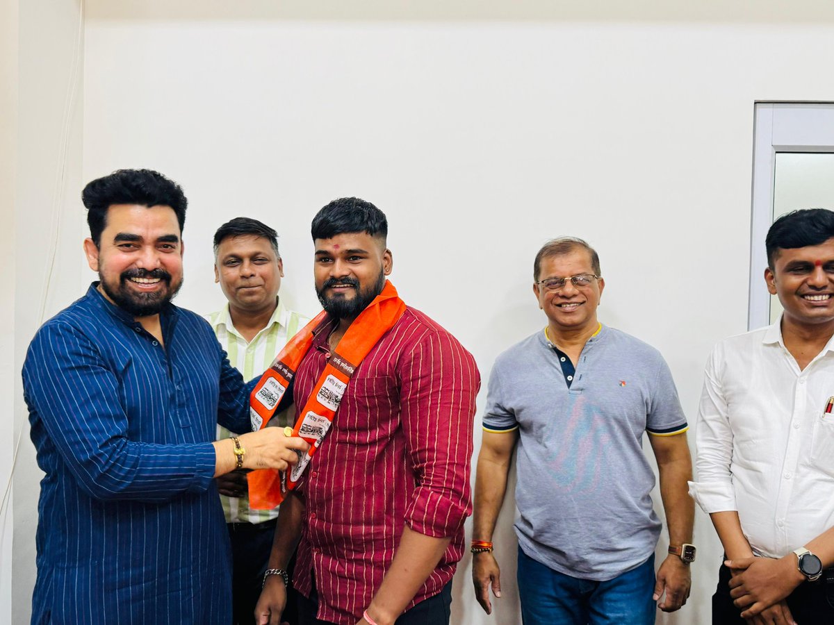 MeGajananKale's tweet photo. नवी मुंबई मनसेत इन्कमिंग सुरूच ... 
वाशी विभागातील तरुणांचा मनसेत प्रवेश .. 
#नवीमुंबई #navimumbai 
@mnsadhikrut https://t.co/isuqx6Mkaq