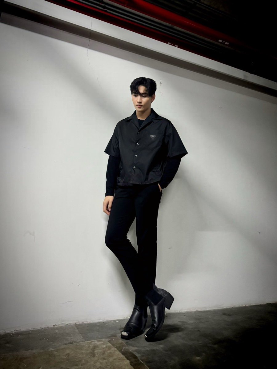 ohmthitiwat's tweet photo. 😺🖤 https://t.co/r2H7zWX7v3