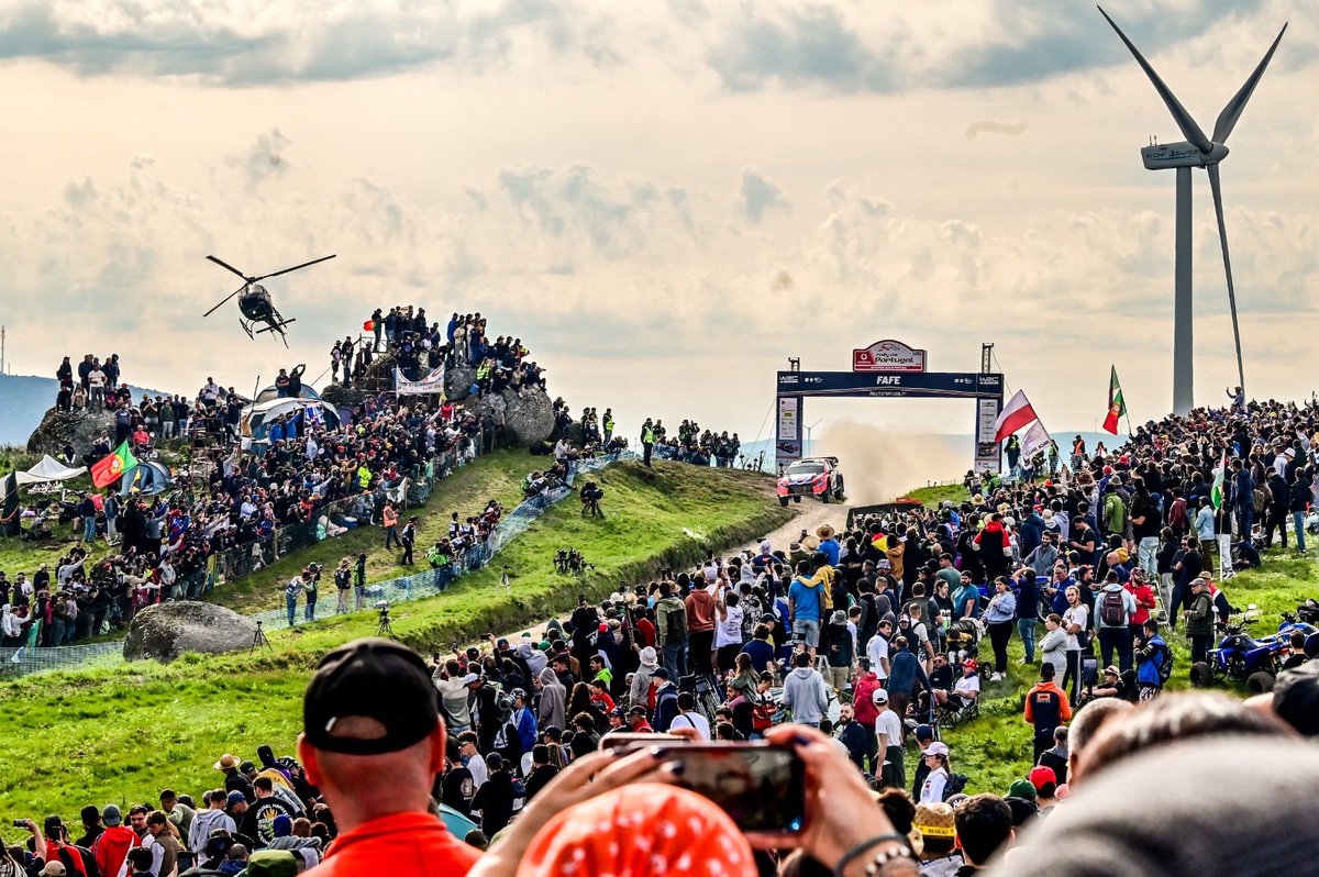 OfficialWRC's tweet photo. No place like Fafe ❤️

#WRC | #RallydePortugal 🇵🇹 https://t.co/gSUI0QIvLg
