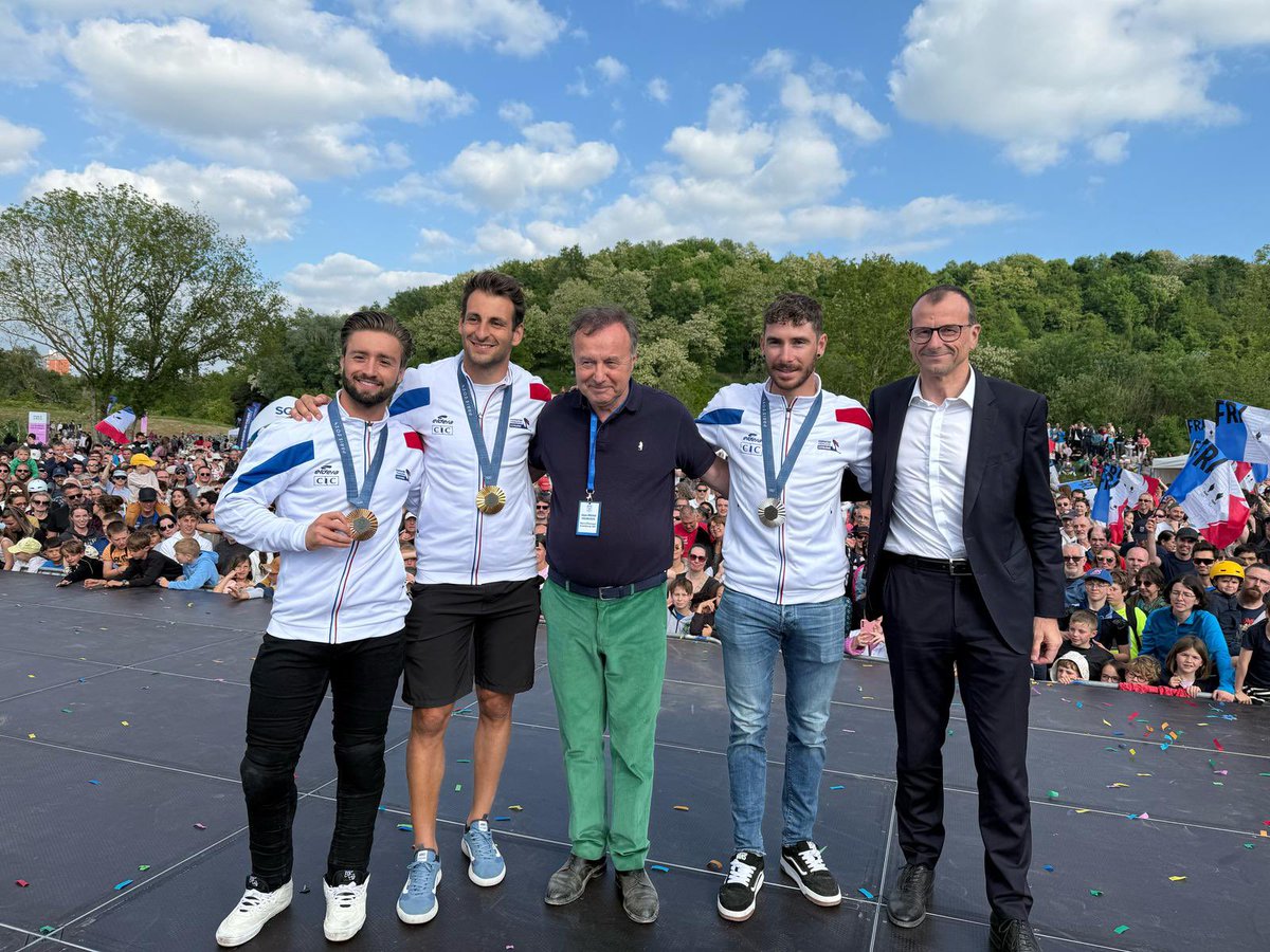 JMFourgous's tweet photo. Après @Paris2024 et ses 4 sites, @sqy est la première à réouvrir au public un site olympique !

Quelle fierté d’avoir la Colline en héritage démontrant une fois encore l’attractivité sportive de @sqy 

@LaurentMazaury @JBHamonic @pierre_bedier @vpecresse
#Sport #Loisirs #Olympics https://t.co/utnLxKMt4o