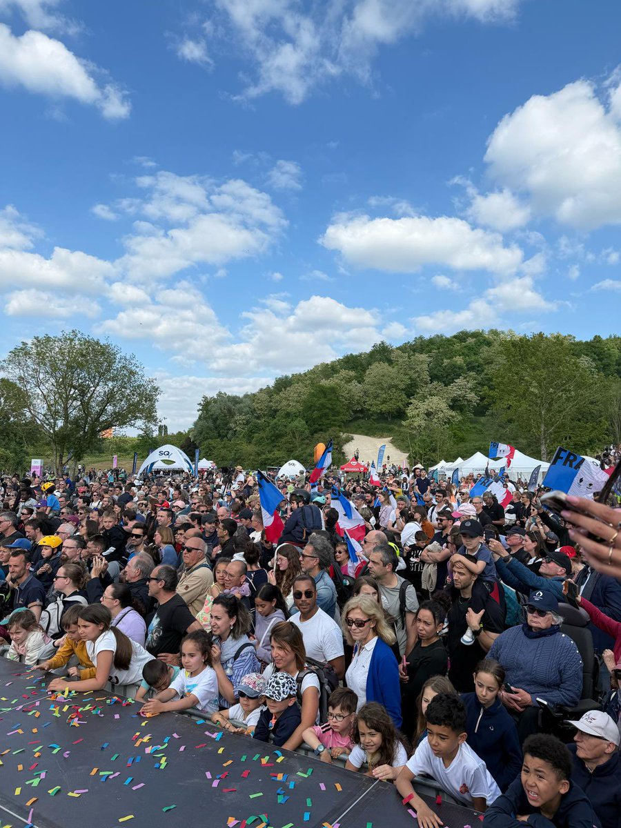 JMFourgous's tweet photo. Après @Paris2024 et ses 4 sites, @sqy est la première à réouvrir au public un site olympique !

Quelle fierté d’avoir la Colline en héritage démontrant une fois encore l’attractivité sportive de @sqy 

@LaurentMazaury @JBHamonic @pierre_bedier @vpecresse
#Sport #Loisirs #Olympics https://t.co/utnLxKMt4o