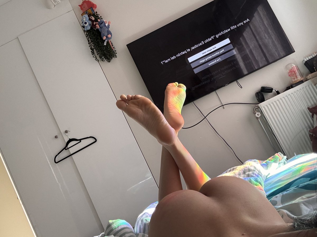 goddess evelynne backup tweet media