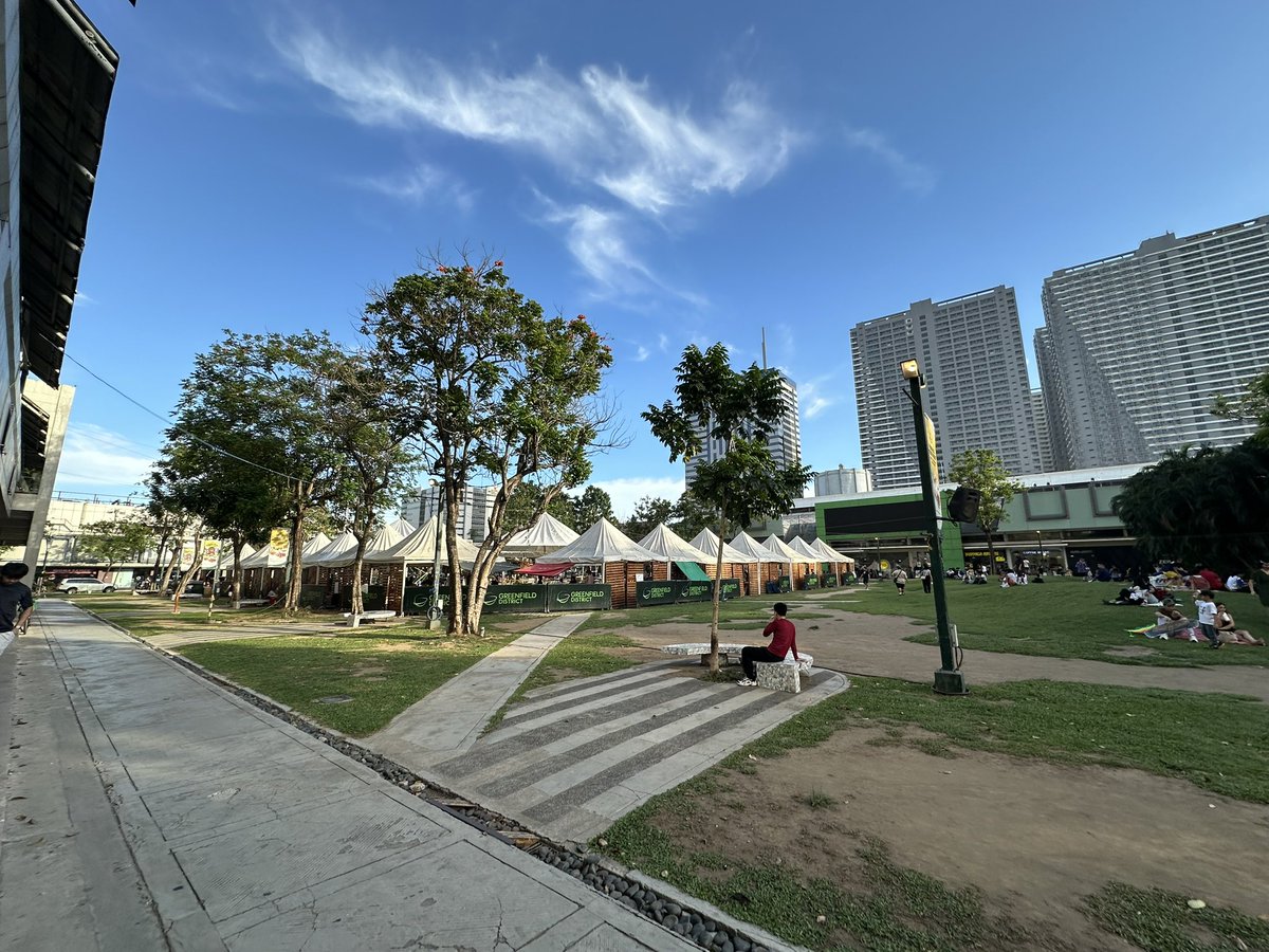 monsterryfied19's tweet photo. Early bird tayo today βοΈ Hi sa mga andito and arat na sa mga wala pa π
π Greenfield Central Park
#sundayvibes #Weekenders https://t.co/1ORqQHDRNC