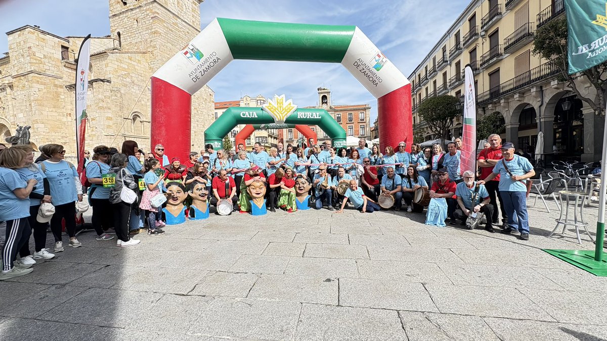 Arranca la 6 Marcha Solidaria de <a href="/AzaycaZ/">azayca_zamora</a> 💜 en la que un año más participamos y aplaudimos a la asociación por este gran trabajo 👏🏼