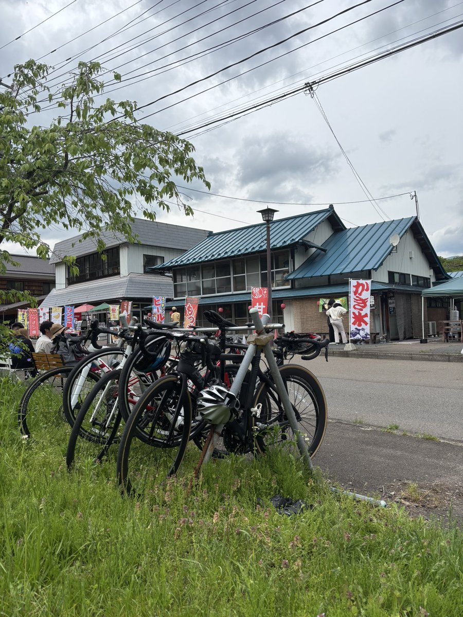 TGUCC's tweet photo. [2025年度5月ライド]
本日5\18日、定義山ライドを行いました！
熱中症も気になる暑さのなか、怪我なく終えることができました。
新入部員もまだまだ募集中ですので��興味のある方はぜひ一緒に走りましょう！

#TGUCC
#ロードバイク
#東北学院大学 https://t.co/YHlvJvrvxE