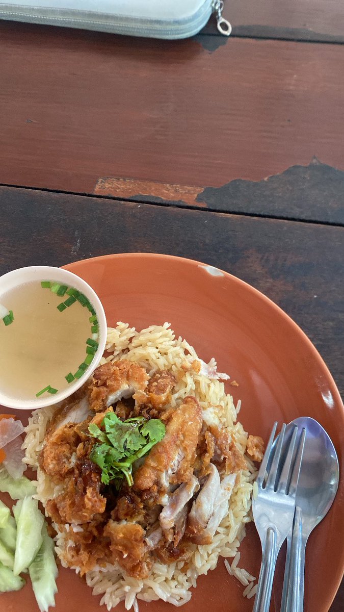 studywbb's tweet image. at silpakorn 🩶