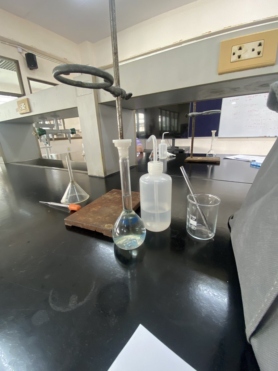 studywbb's tweet image. at silpakorn 🩶