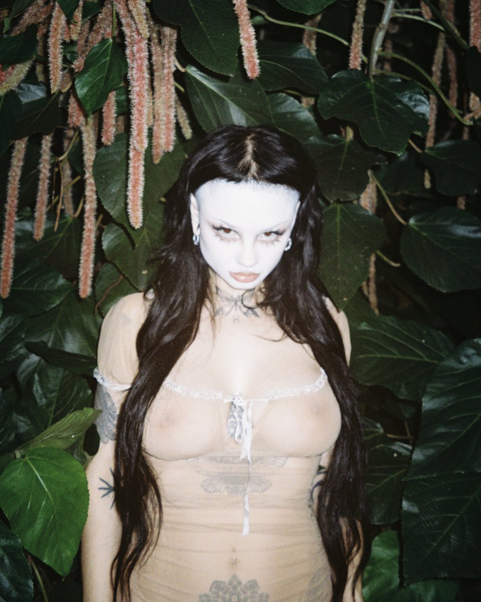 new music when?
album is now in its final stages..(it’s good)