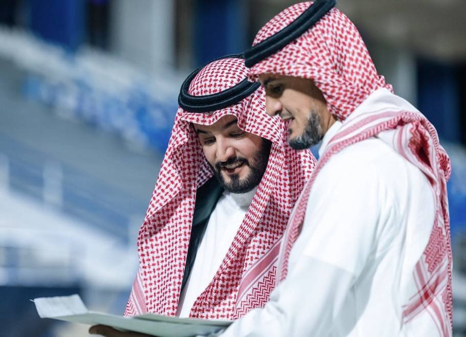 🚨🚨🚨🚨🚨🚨🚨🚨🚨🚨🚨🚨🚨🚨🚨

عاااااااااااااااااااااااااااااااااااجل — حسب الشرق الأوسط:

فهد المفرج قد يواصل العمل في الهلال 

في موقع مختلف على أن يُستفاد من خبرته الطويلة داخل النادي إلا أن القرار النهائي بهذا الشأن لم يُتخذ بعد