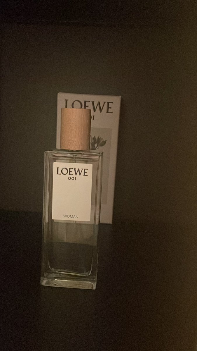 kyukitamaru's tweet photo. LOEWEの香水かったぁ！ https://t.co/gI7rNG1qEk