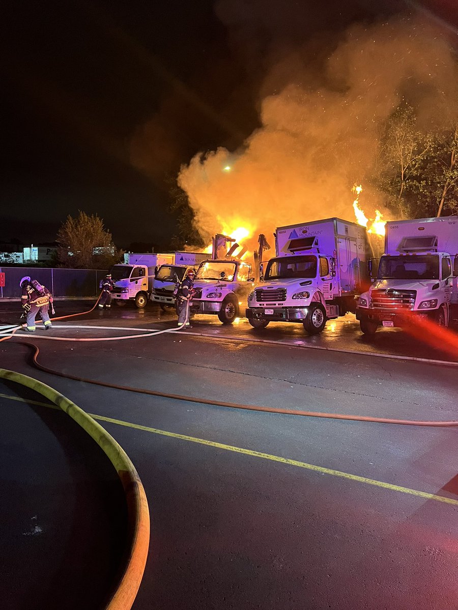 6400 block of West 106th- Several box trucks on fire. Crews on Engine-5 and Ladder-1 extinguished this fire. No injuries and cause is under investigation.