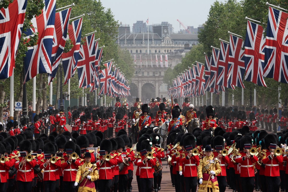 UKEmbassyBerne's tweet image. For over 260 years, Trooping the Colour has marked the official birthday of the British Sovereign. Around the world, British Embassies celebrate in their own unique way. In🇨🇭, we will host our very own King’s Birthday Party! 🎉

Learn more about our #KBP: ow.ly/7zmH50VT3YM