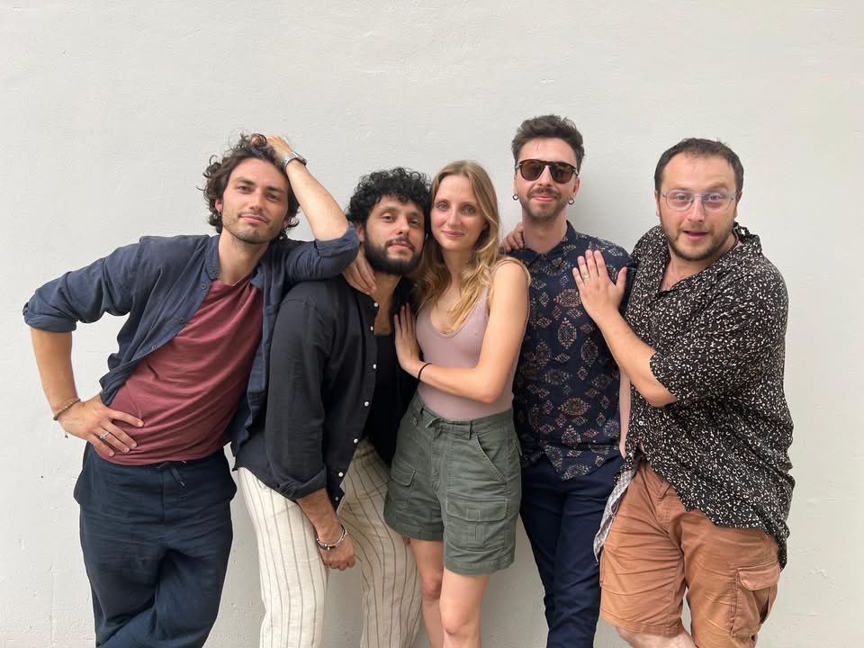 Ilsuggeritore's tweet image. Domani @Ilsuggeritore Night Live, h 21.30 in Auditorium Demetrio Stratos @radiopopmilano: la cantautrice #ElenaMil; #FartagnanTeatro con #Mammut; il 1• anno del corso #Organizzatori della #CivicaScuoladiTeatroPaoloGrassi x l’evento #Intensioni al #RobdeMatt e molto altro…
