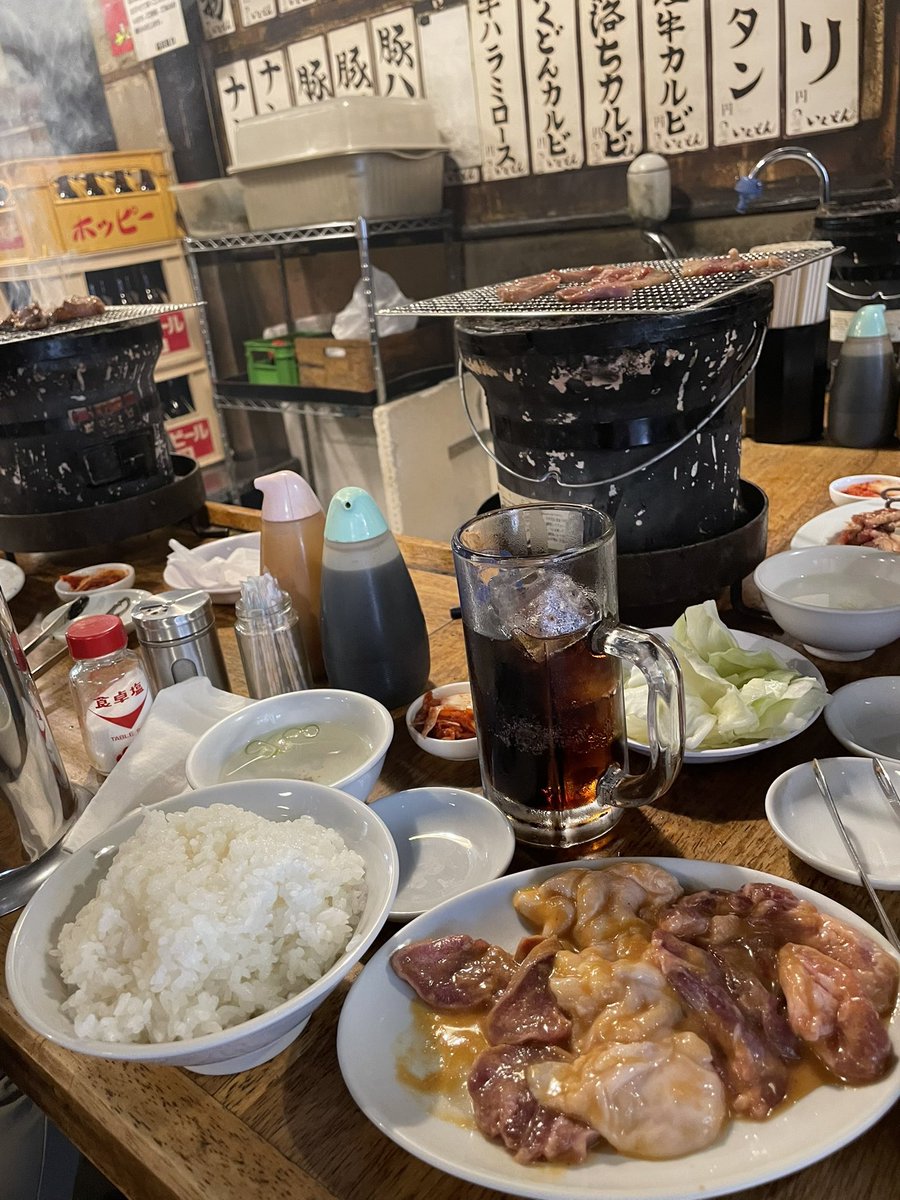 今日は行き当たりばったりでホルモンのお店に突撃！モクモクしてたーw #ランチ　#町田