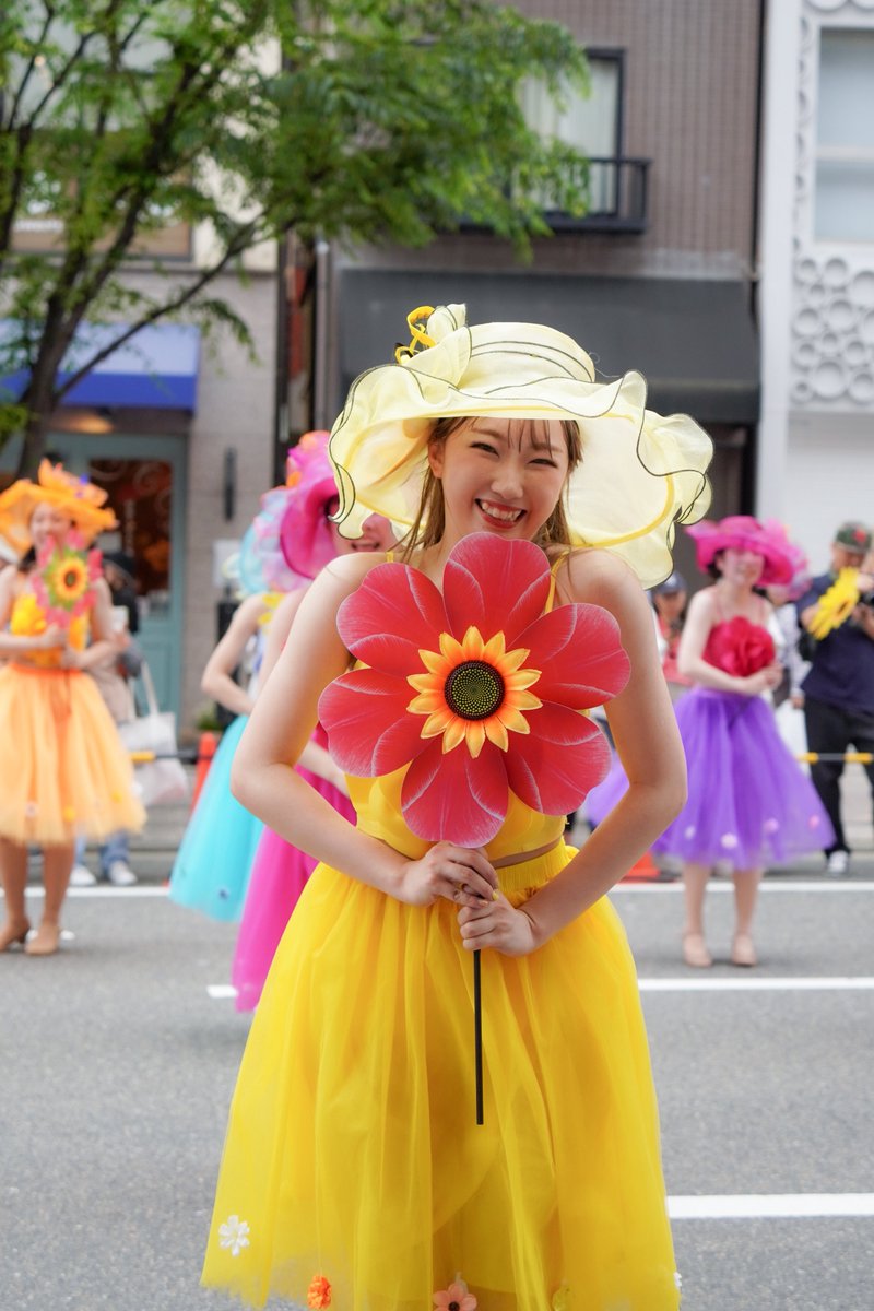 samiusjlove's tweet photo. 2025.5.18
神戸まつり
テーマパークダンスVICKEY
さやかちゃん

可愛すぎるお花の妖精さんが居た🌼
楽しくて幸せなパレードでした♪

#神戸まつり
#VICKEY
#テーマパークダンスVICKEY https://t.co/fASaSK35Tm