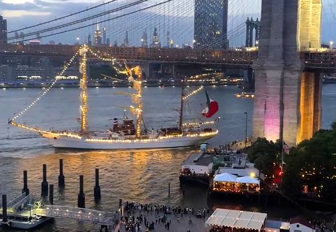 2 dead, 19 injured after Mexican Navy sailboat crashes into Brooklyn Bridge, mayor says

More news link : rity.site/EBZiA
#Brooklynbridge #Mexico
#TrendingNow #Navy